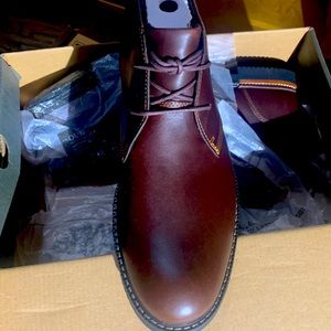 TIMBERLAND NEW men's chukka Boots 10.5 D